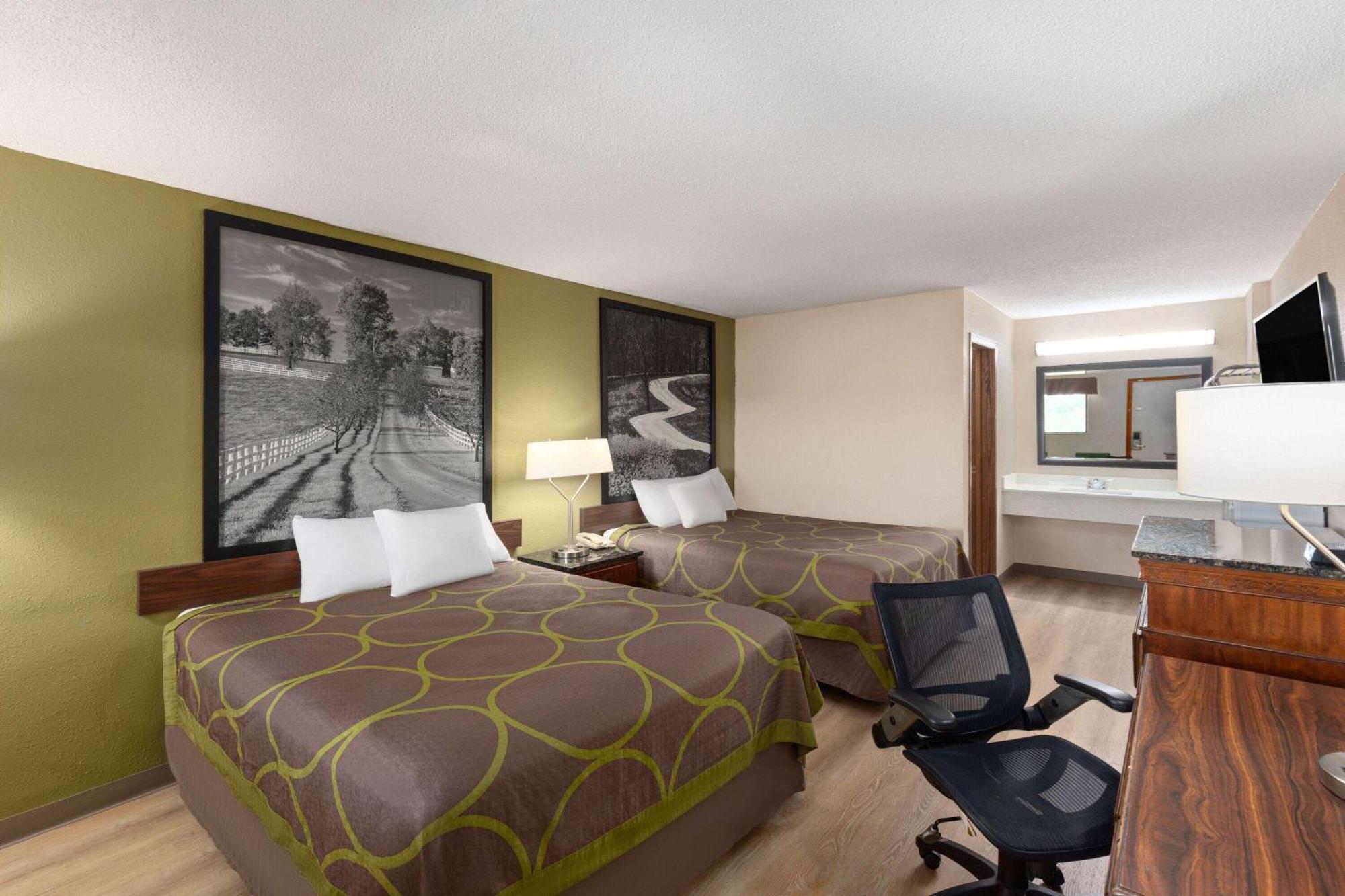 Super 8 By Wyndham Fort Mitchell Cincinnati Area Exterior foto
